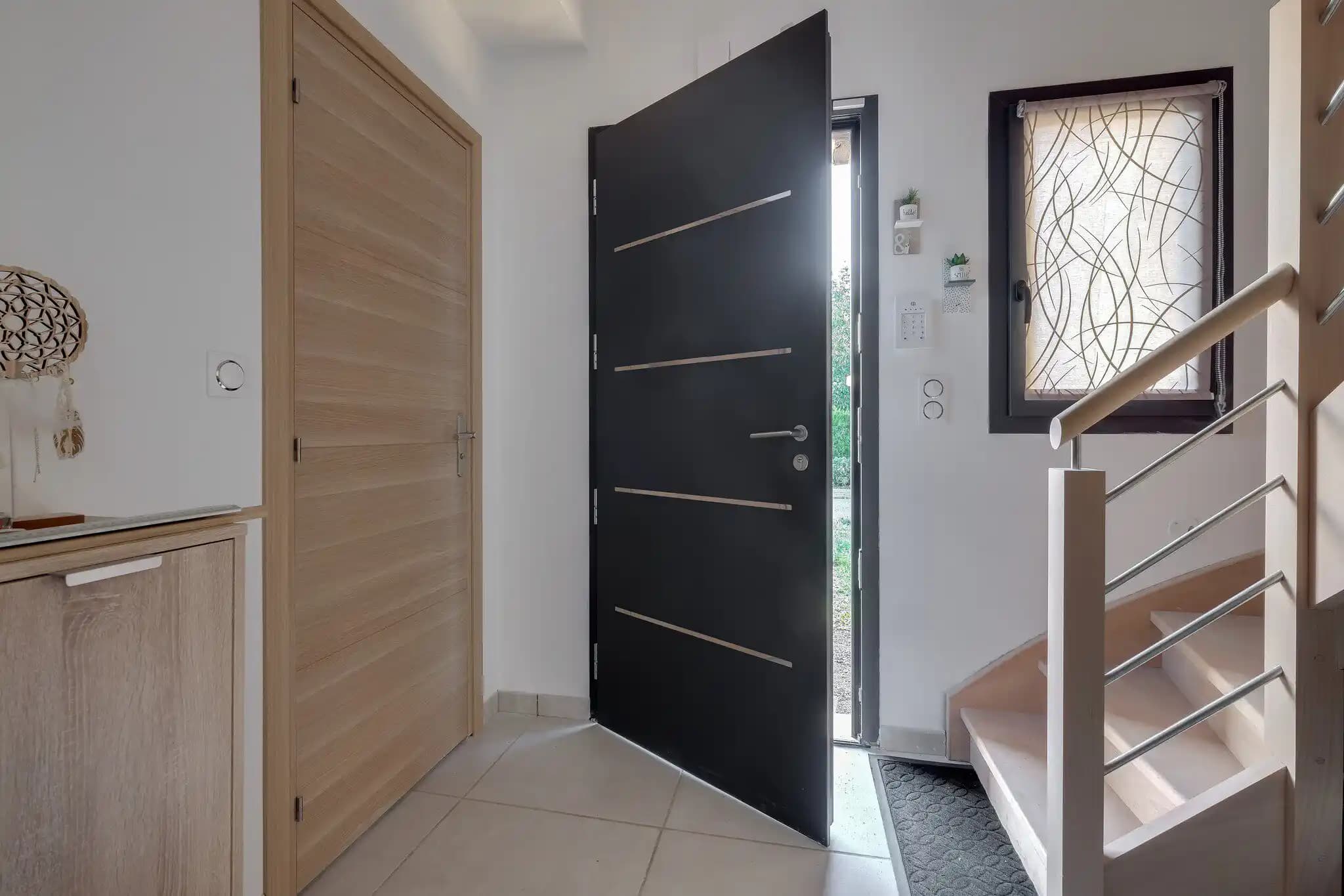 Porte d'entrée aluminium