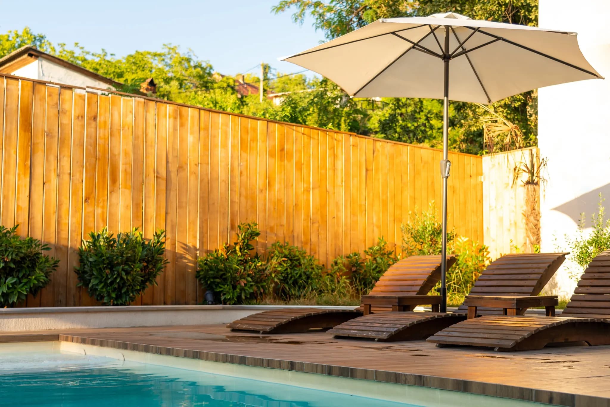 parasols sur mesure pour une protection solaire efficace et un design élégant