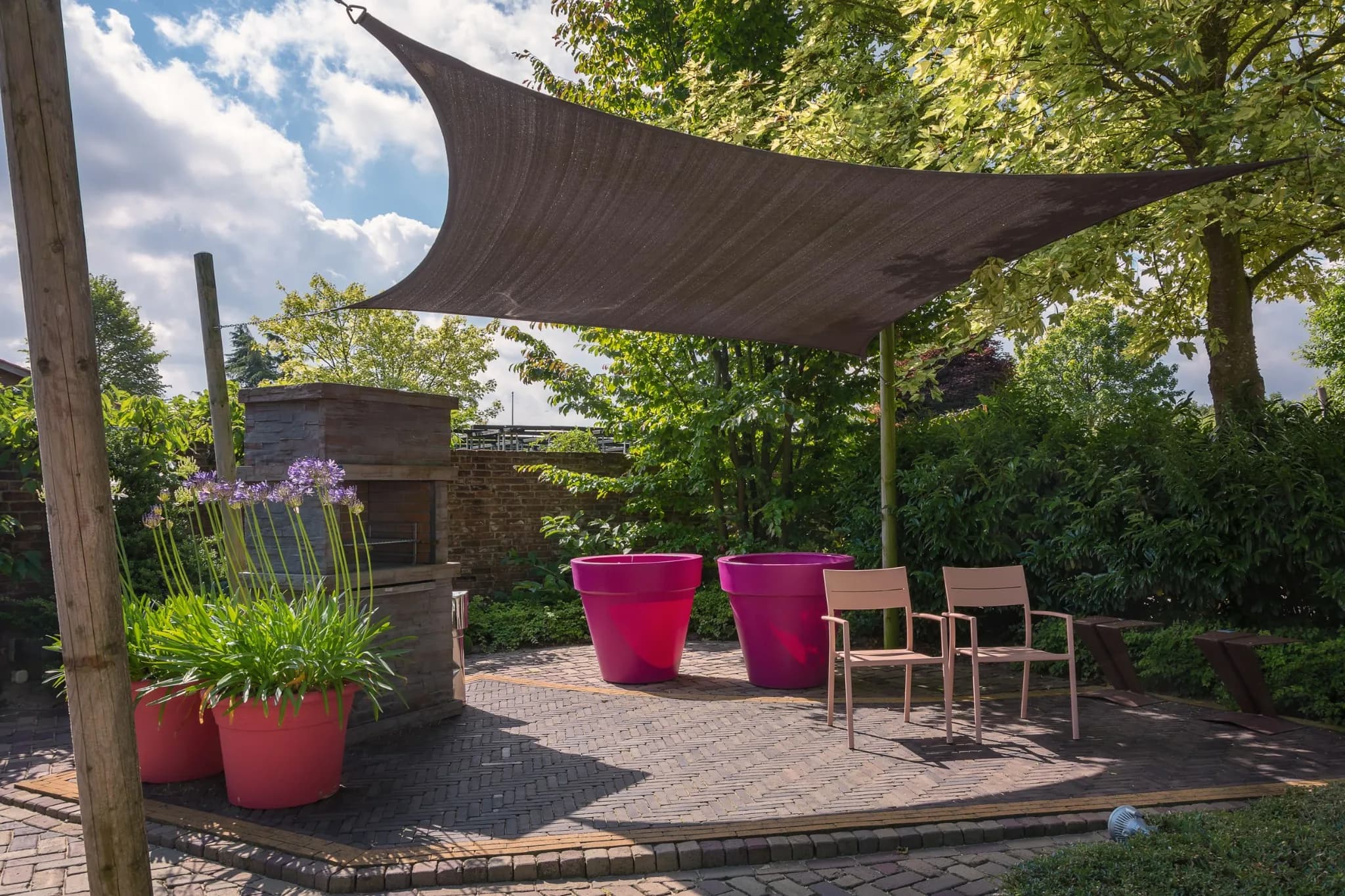 voiles d’ombrage sur mesure avec des toiles techniques de qualité