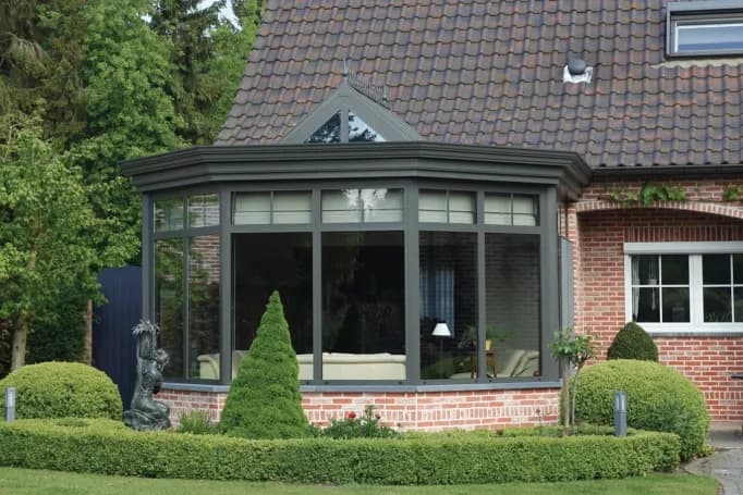 vérandas traditionnelles en aluminium